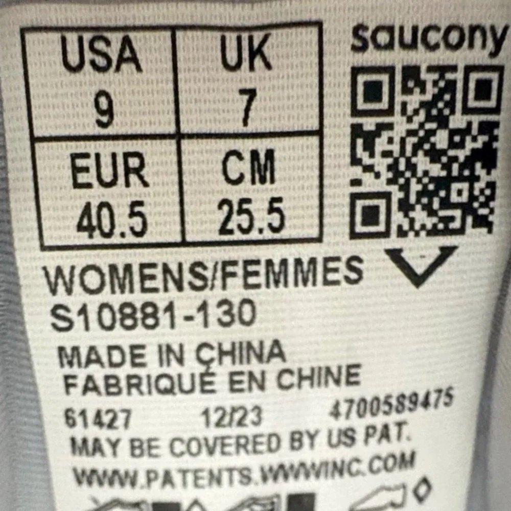 Saucony Triumph 21 Women's Size 9 Rose Pink White Running Shoes (S10881-130)